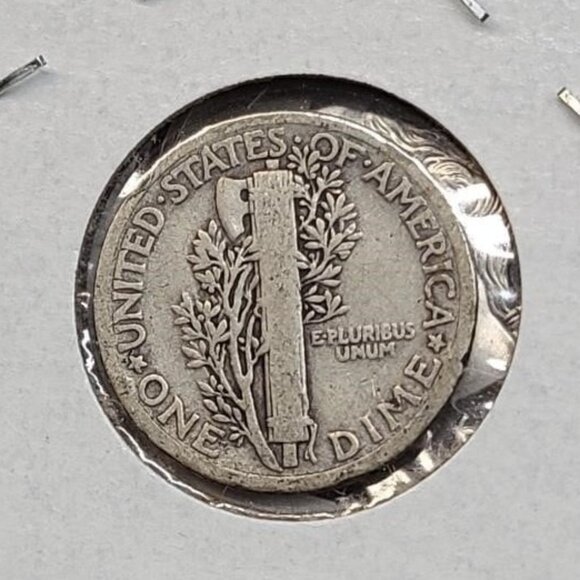 Lot of 4 Silver Mercury Dimes... Great Condition... In Protective Sleeves - Picture 4 of 8